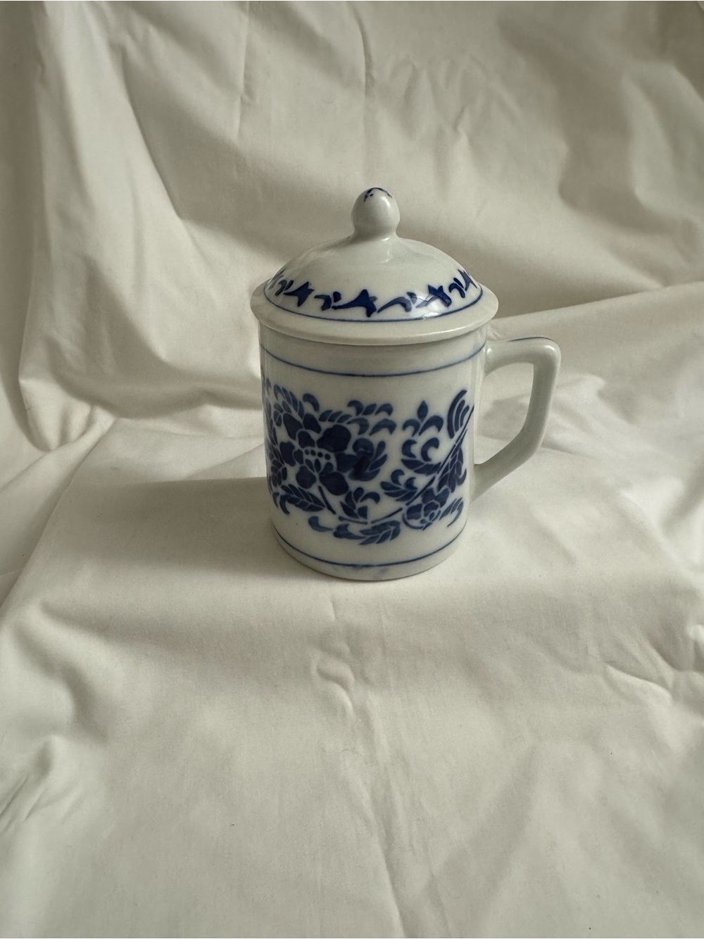Chinese Floral Mug with Lid